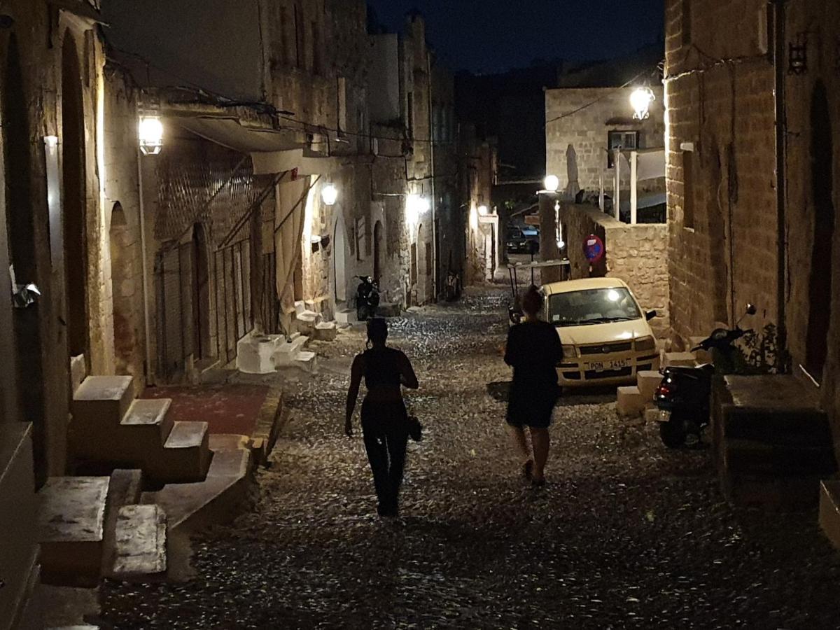 Old Town Diamond *